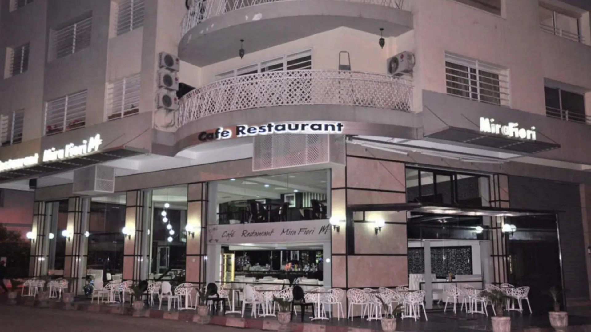 Val Fleuri Apartment With 2 Balconies, Casablanca