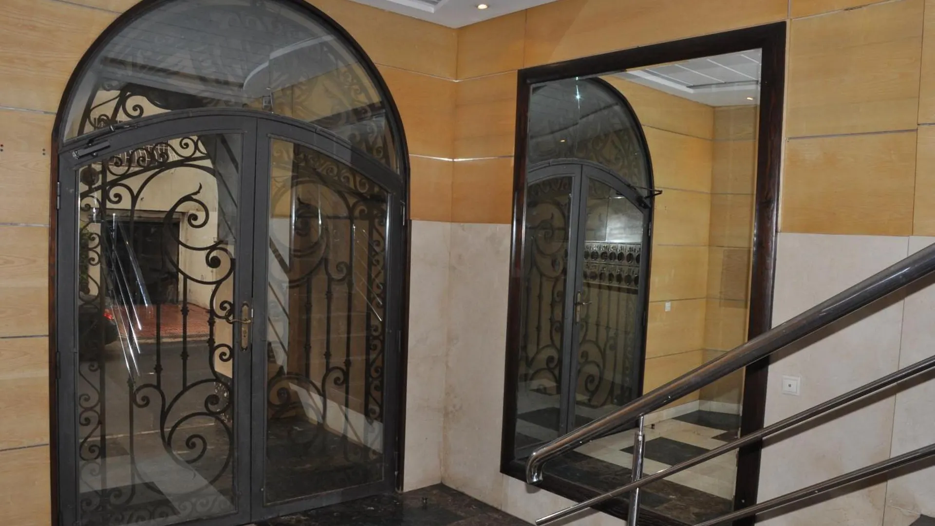 Val Fleuri Apartment With 2 Balconies, Casablanca Morocco