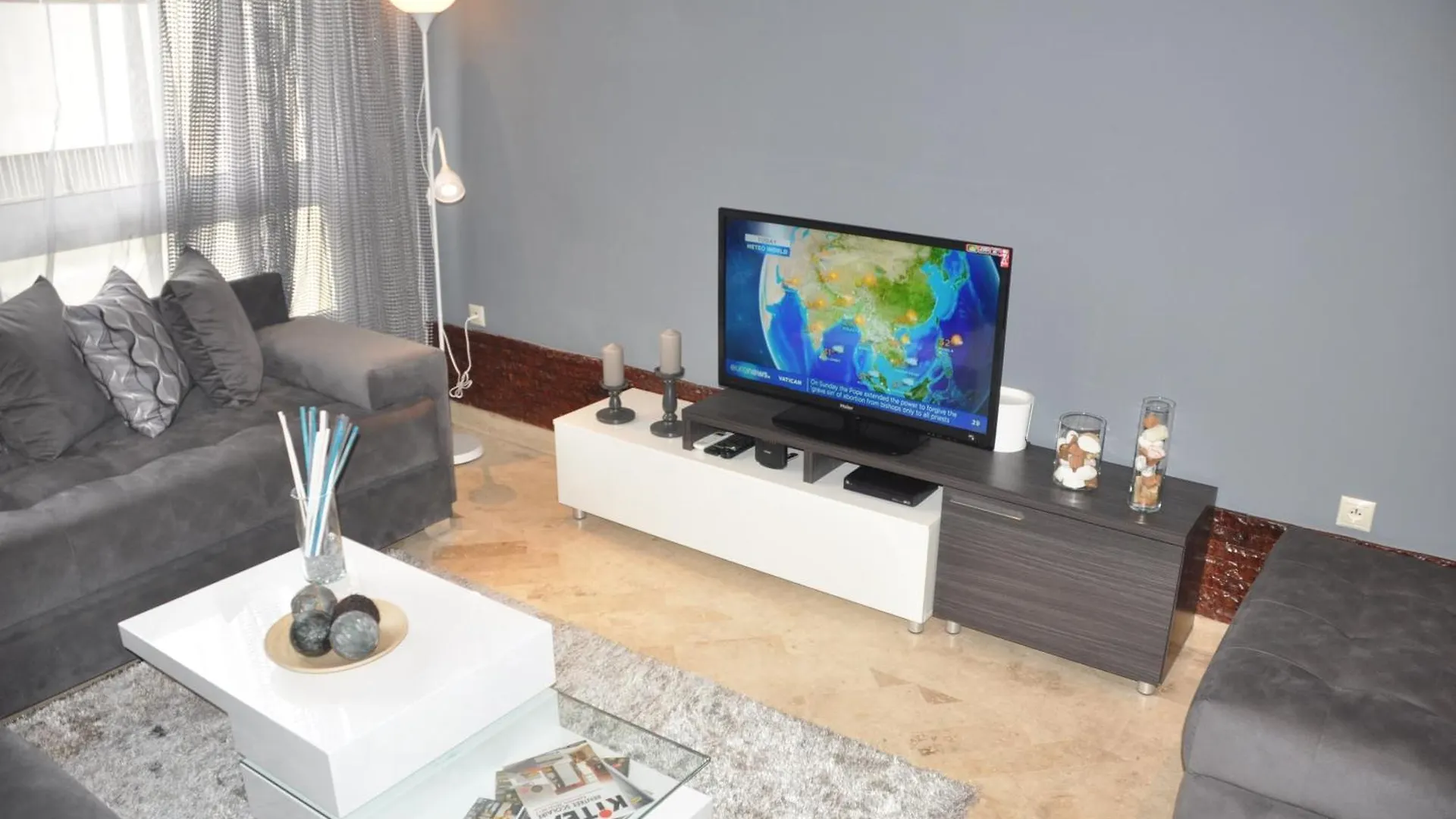 Val Fleuri Apartment With 2 Balconies, Casablanca